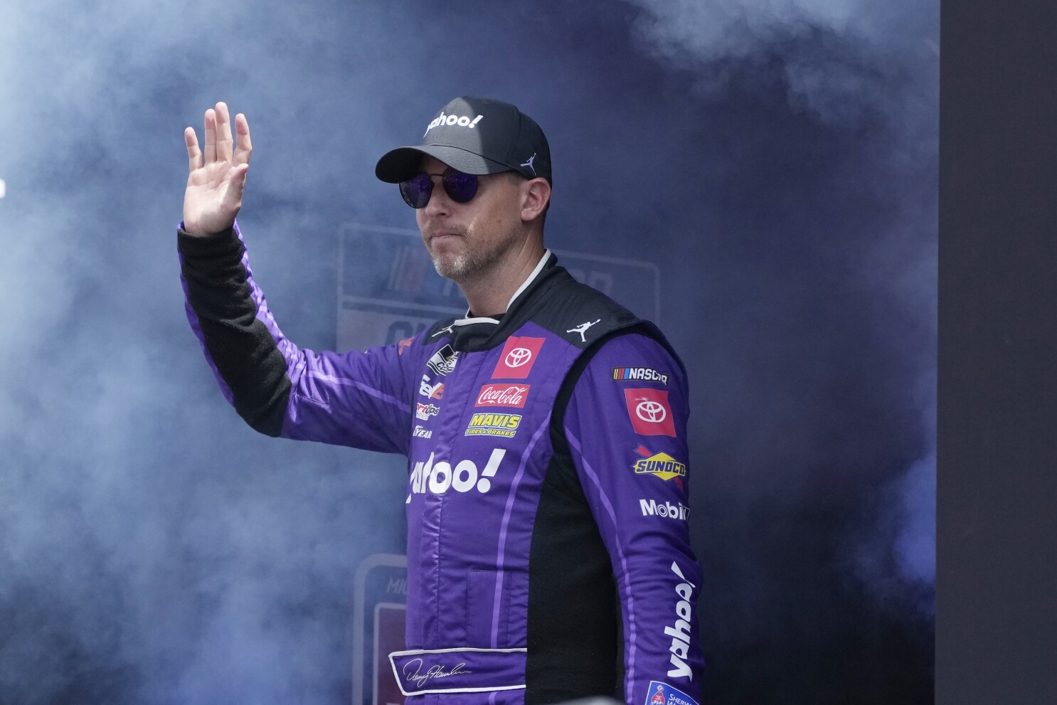 Denny hamlin jordan hat store